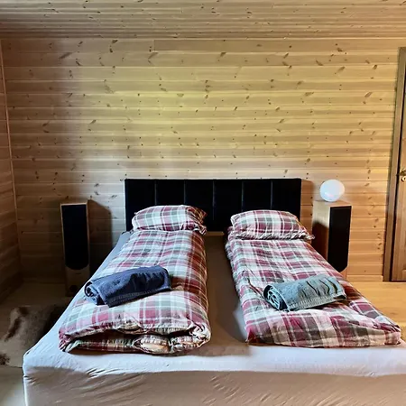 Villa Holiday Cabin With Hot Tub And Billiard Table *