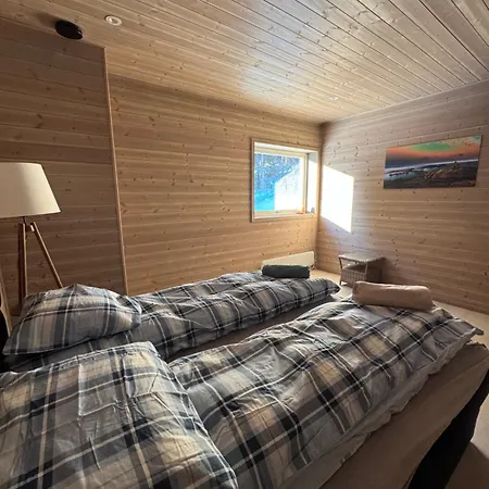 Holiday Cabin With Hot Tub And Billiard Table Dokka